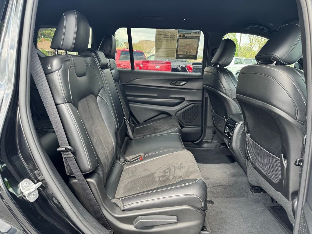 2024 Jeep Grand Cherokee L Altitude