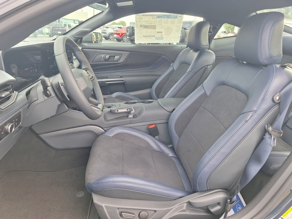 2025 Ford Mustang Dark Horse™ Premium