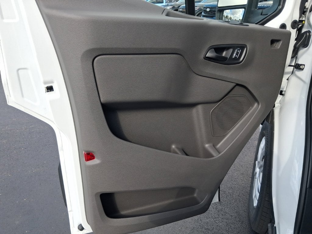 2027 Ford Transit-350 XLT