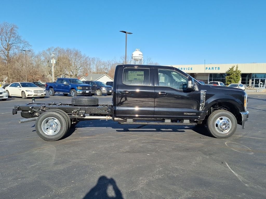 2026 Ford F-350SD Lariat DRW