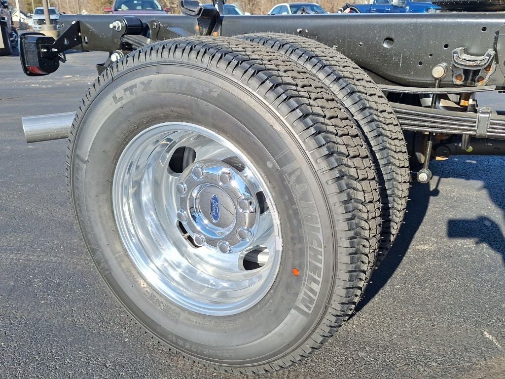 2026 Ford F-350SD Lariat DRW