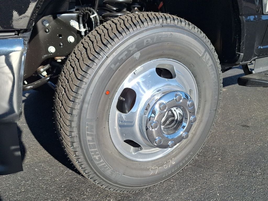 2026 Ford F-350SD Lariat DRW