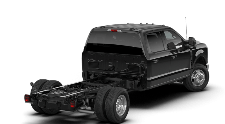 2026 Ford Chassis Cab F-350® LARIAT®