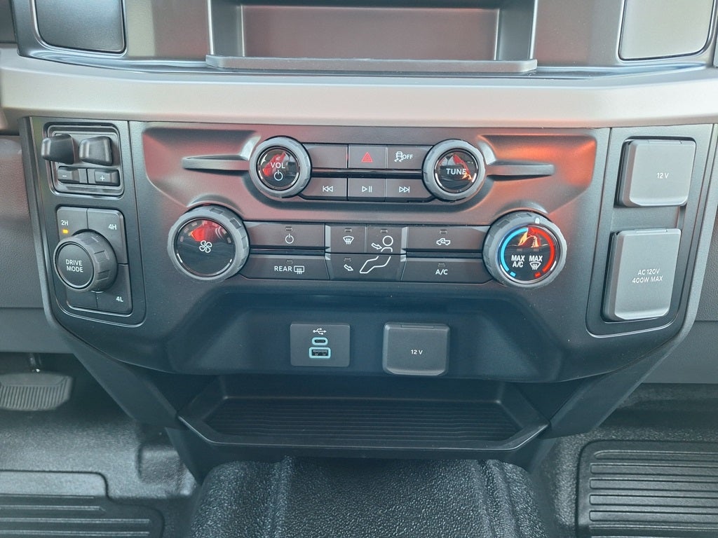 2026 Ford Chassis Cab F-350® XL