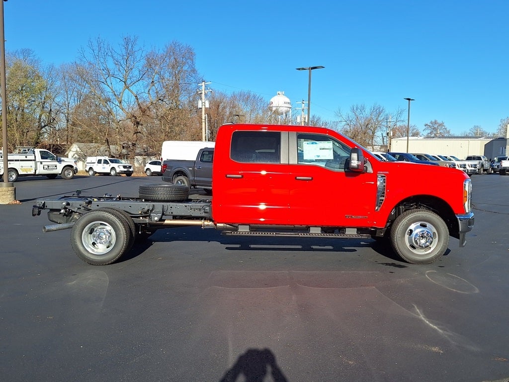 2026 Ford Chassis Cab F-350® XL