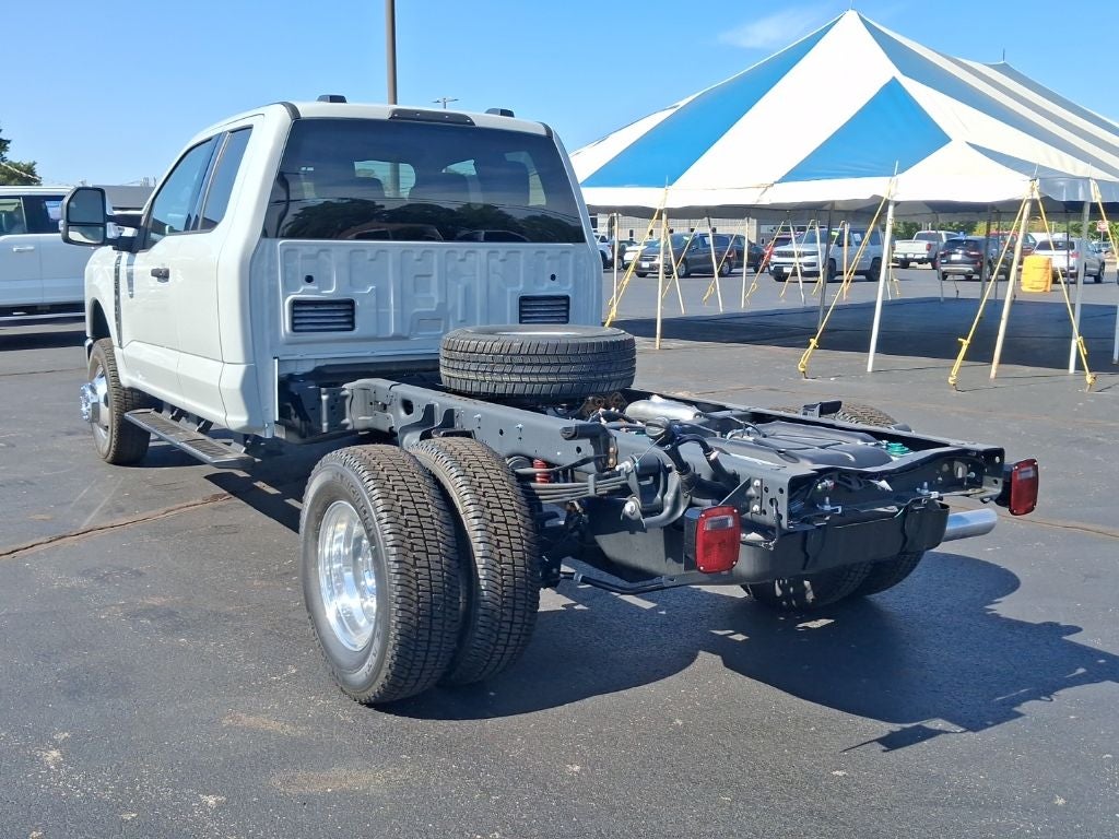 2026 Ford F-350SD XLT DRW