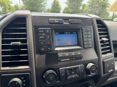 2022 Ford F-350SD XL DRW w/BALE BED