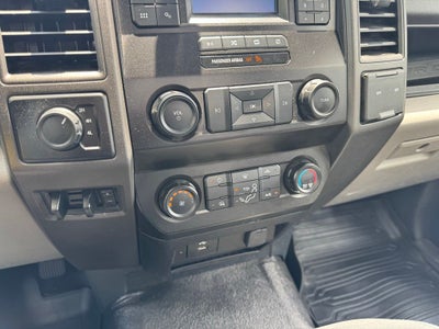 2022 Ford F-350SD XL DRW w/BALE BED