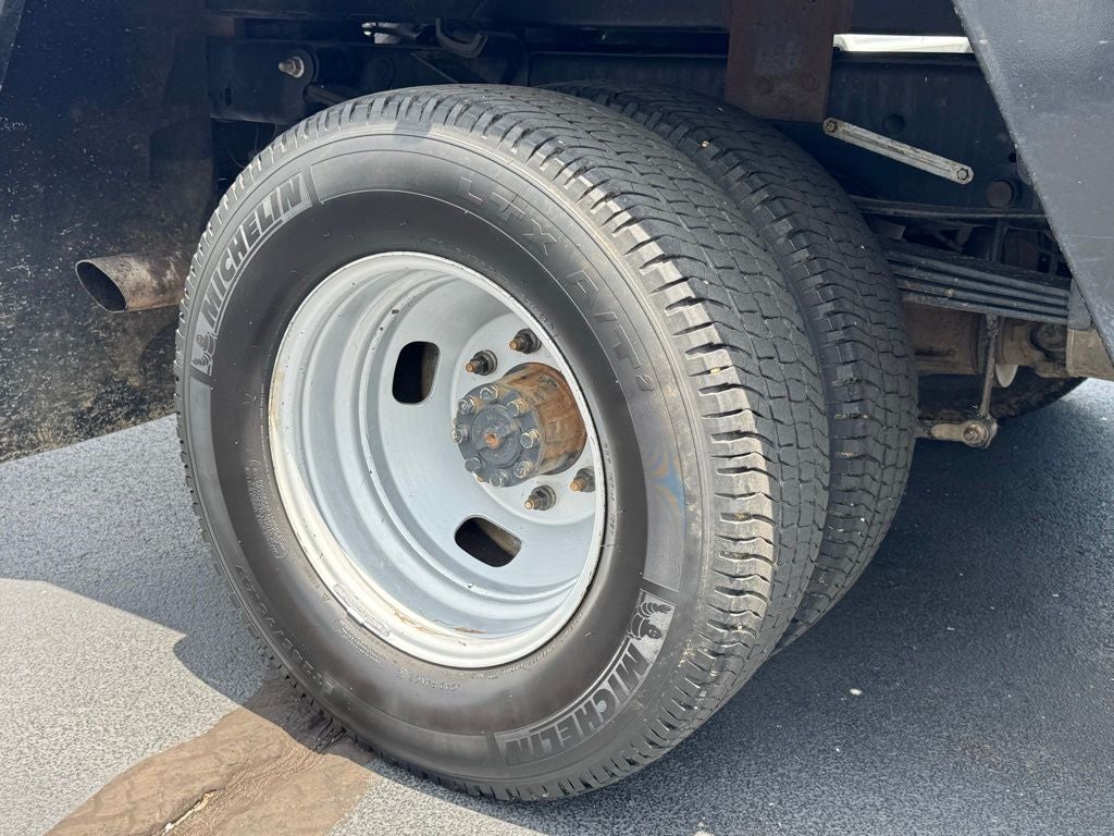 2022 Ford F-350SD XL DRW w/BALE BED