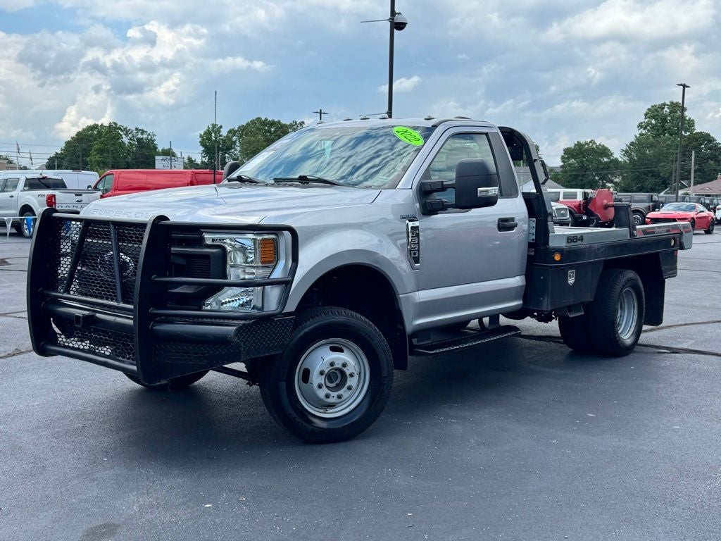2022 Ford F-350SD XL DRW w/BALE BED