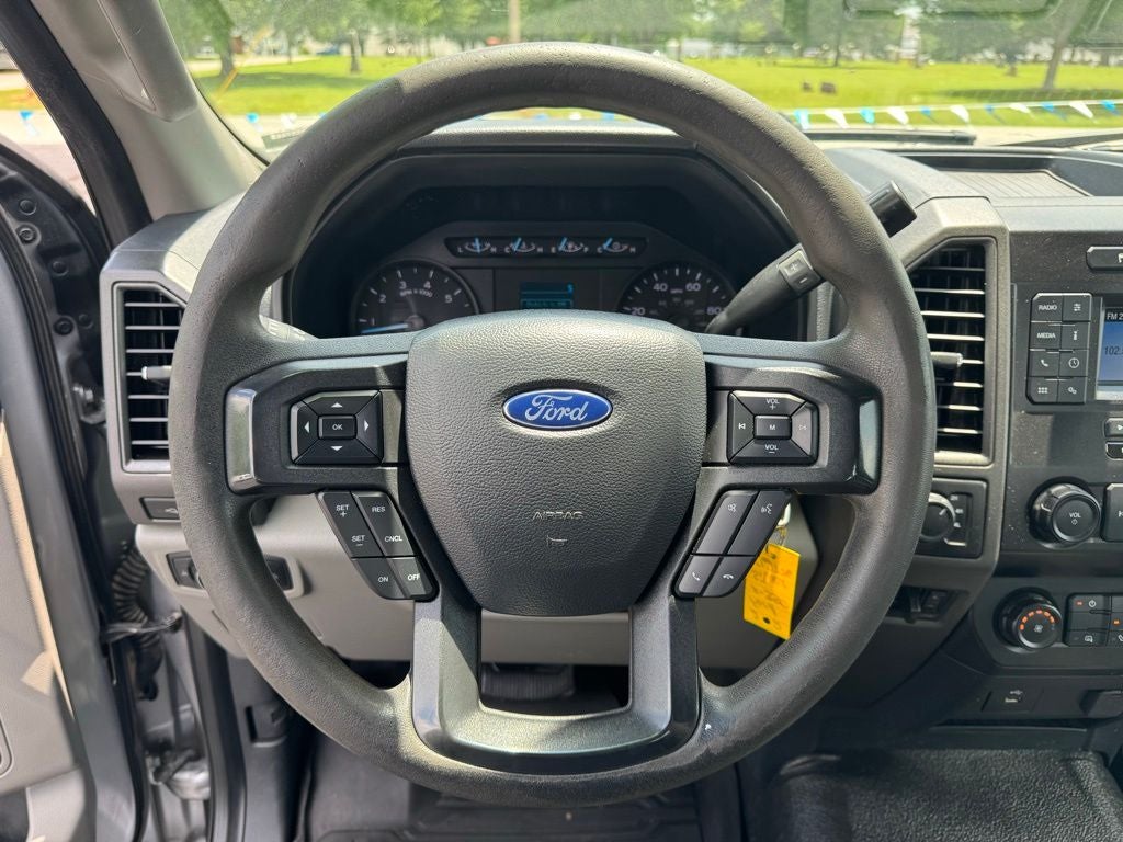 2022 Ford F-350SD XL DRW w/BALE BED