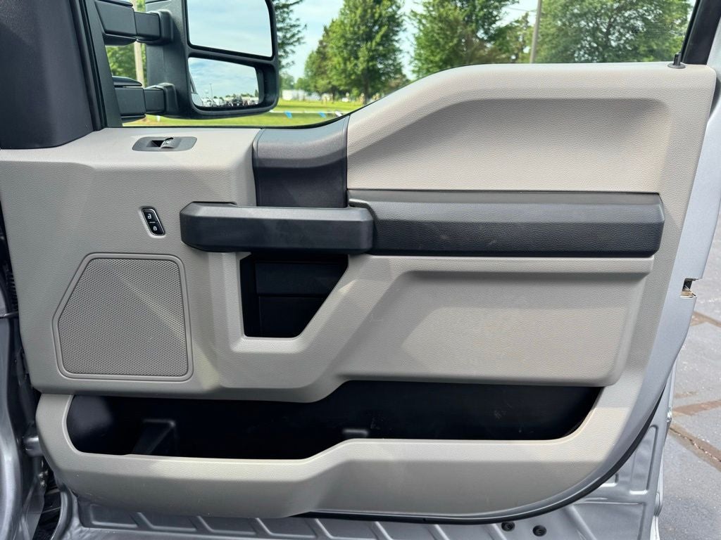 2022 Ford F-350SD XL DRW w/BALE BED