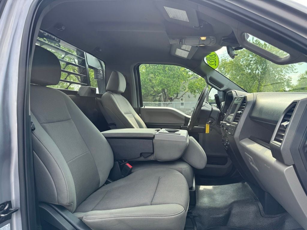 2022 Ford F-350SD XL DRW w/BALE BED