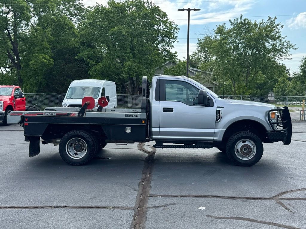 2022 Ford F-350SD XL DRW w/BALE BED