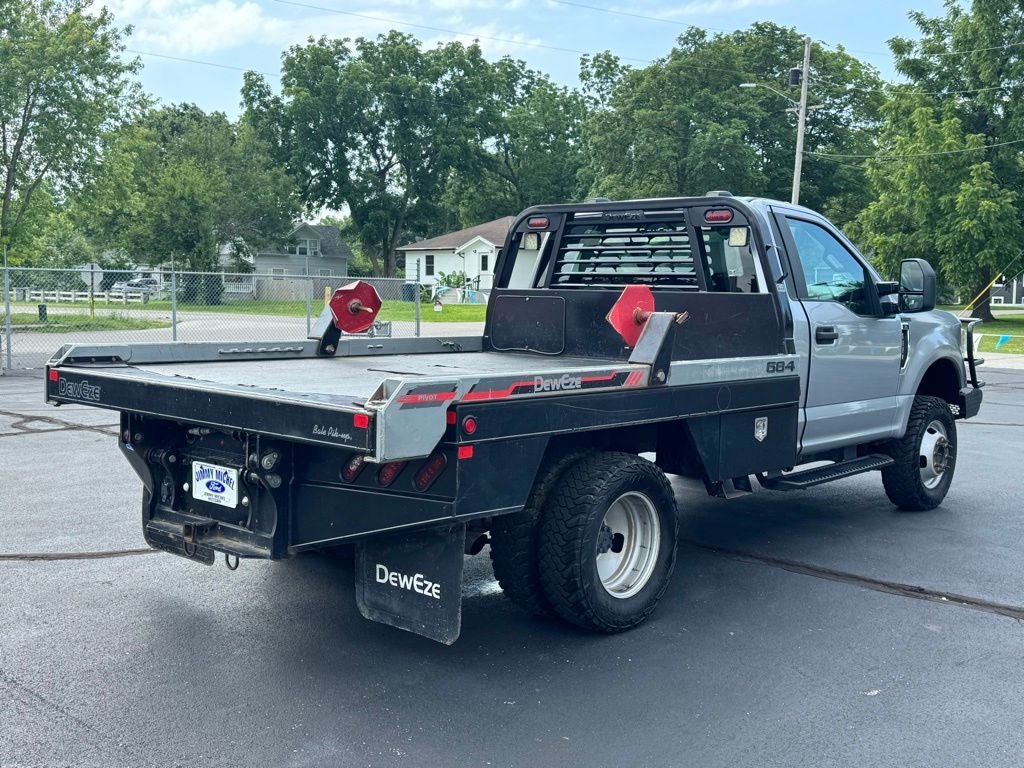 2022 Ford F-350SD XL DRW w/BALE BED