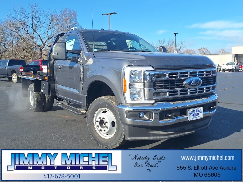 2025 Ford Chassis Cab F-350® XL