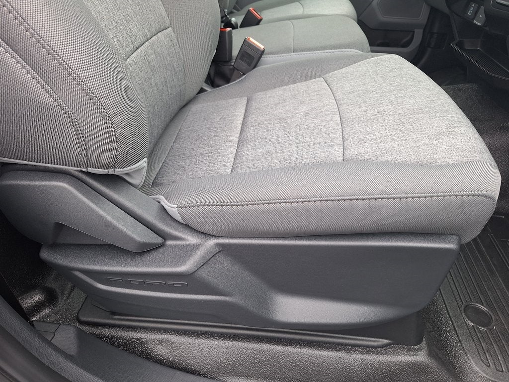 2025 Ford Chassis Cab F-350® XL