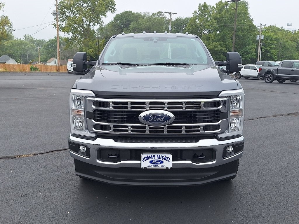 2025 Ford Chassis Cab F-350® XL