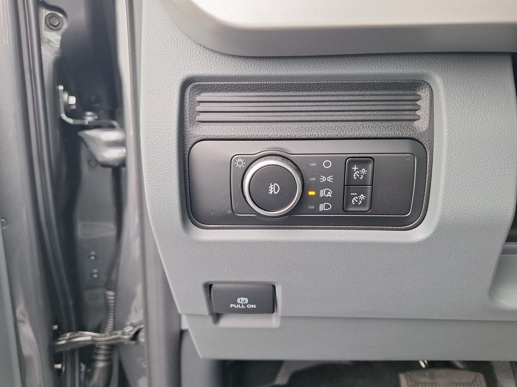 2025 Ford Chassis Cab F-350® XL