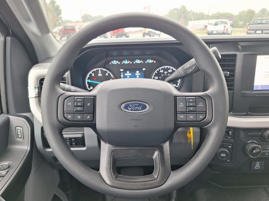 2025 Ford Chassis Cab F-350® XL