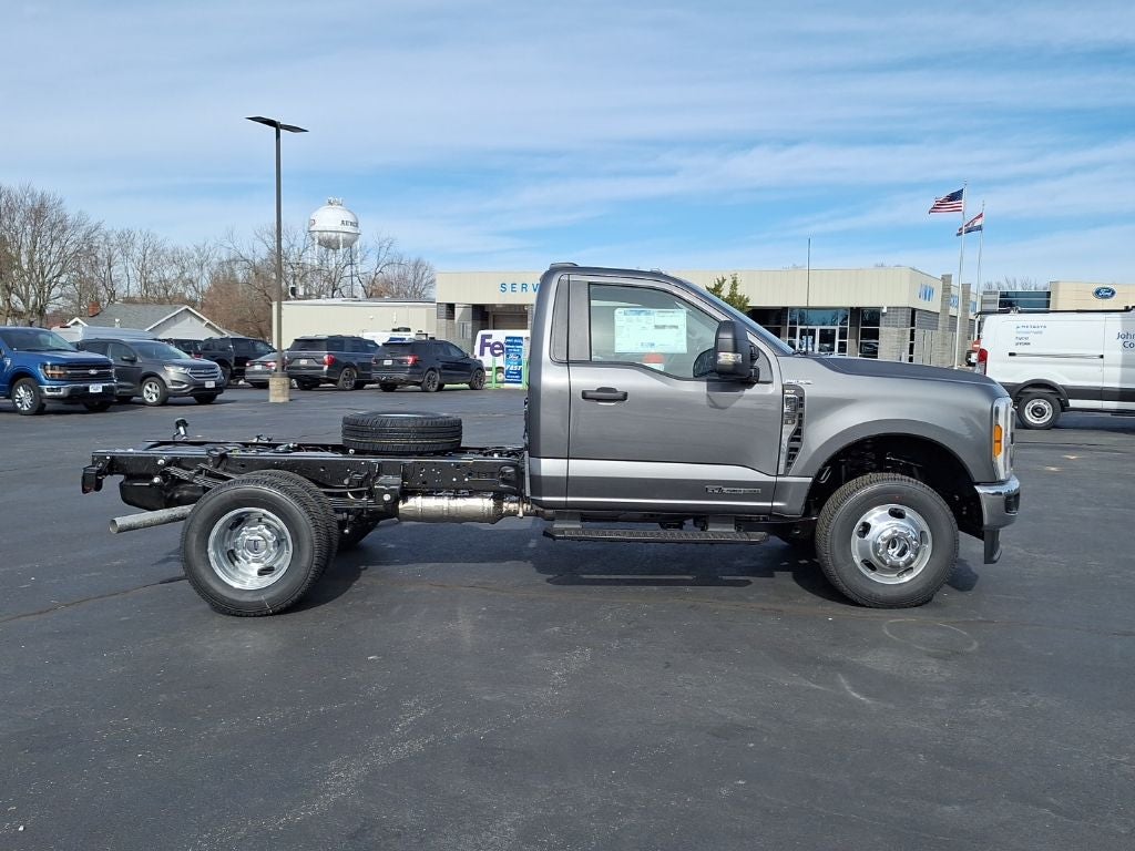 2026 Ford F-350SD XLT DRW