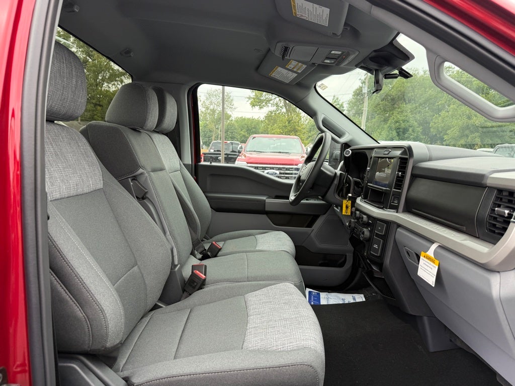 2026 Ford Chassis Cab F-350® XLT