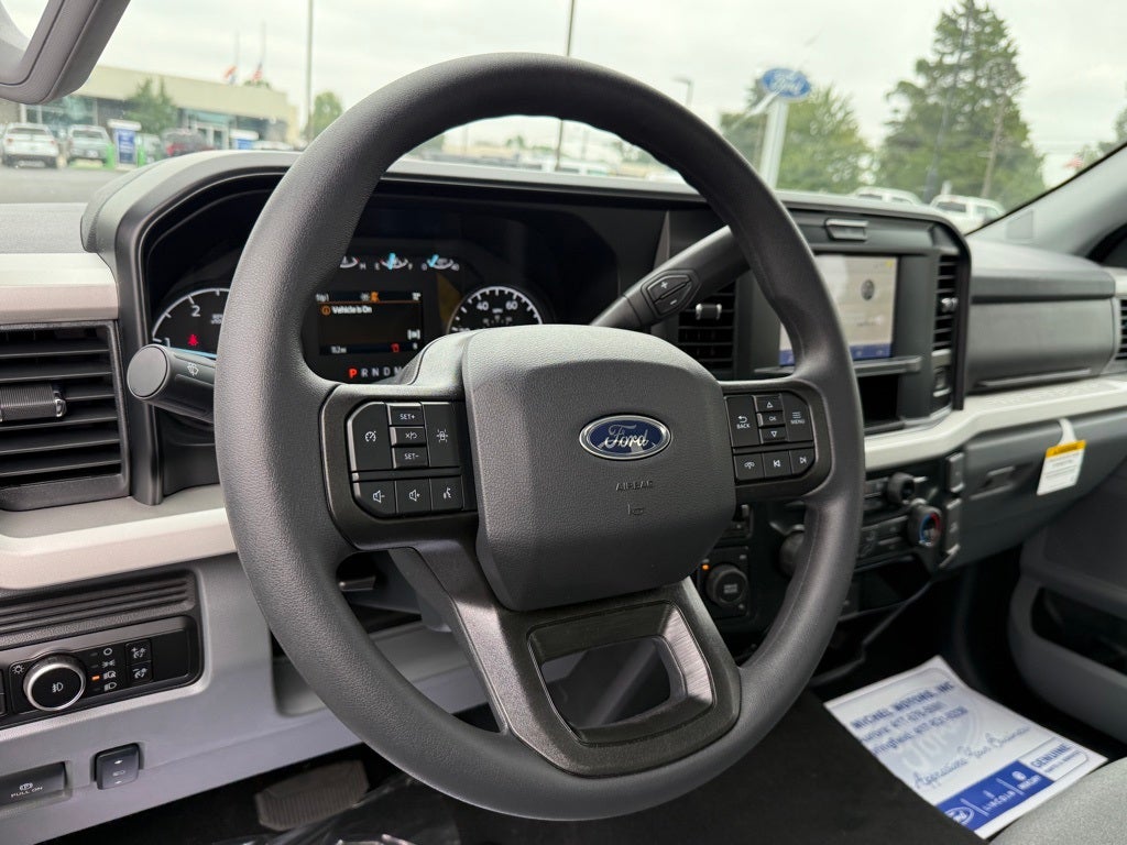 2026 Ford Chassis Cab F-350® XLT