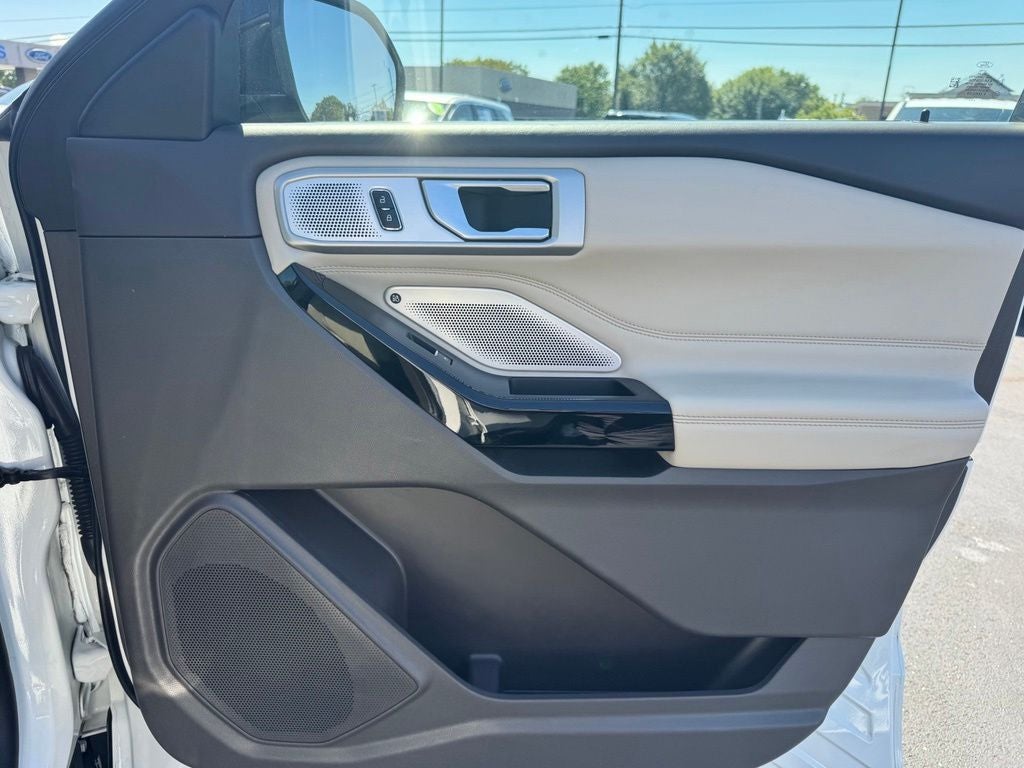 2023 Ford Explorer Platinum