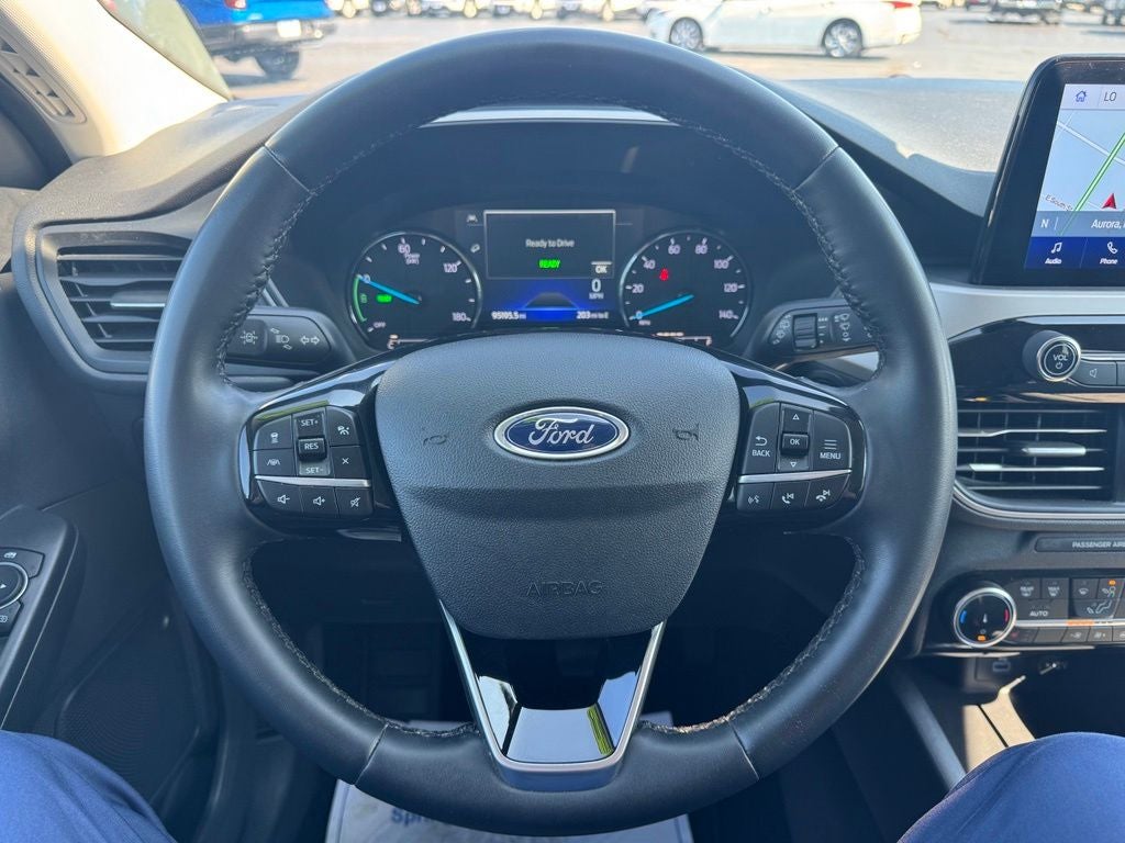 2022 Ford Escape Hybrid SE