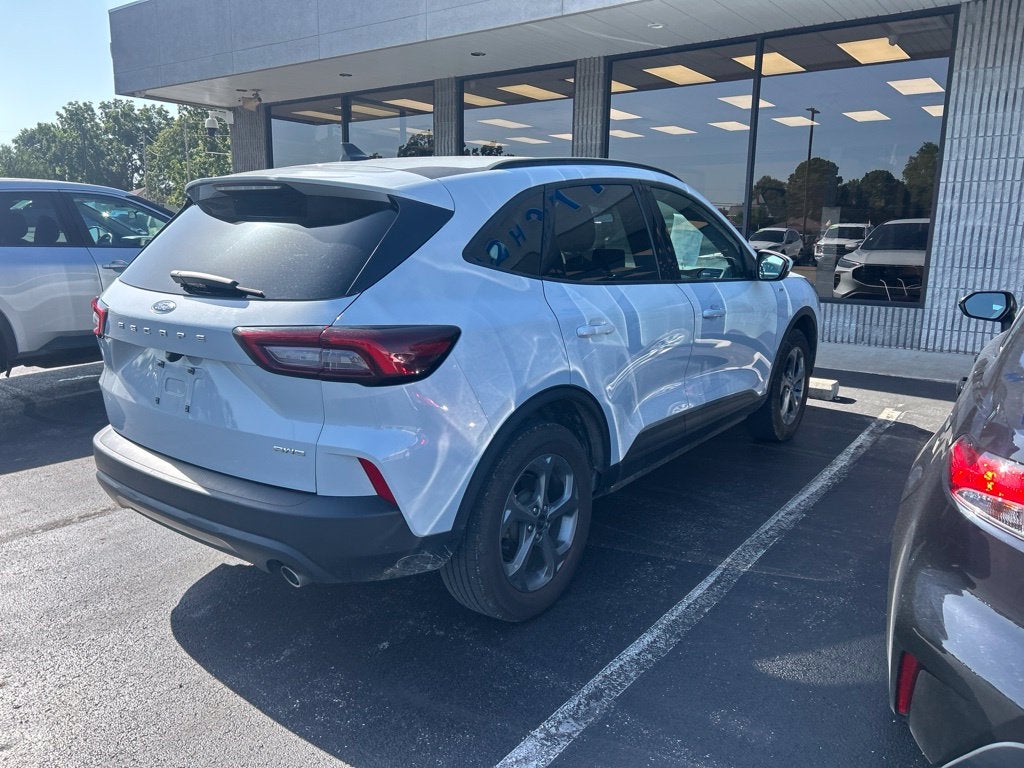2025 Ford Escape ST-Line Select