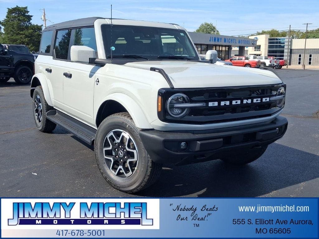 2026 Ford Bronco Outer Banks