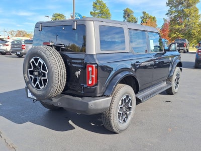 2025 Ford Bronco Outer Banks®