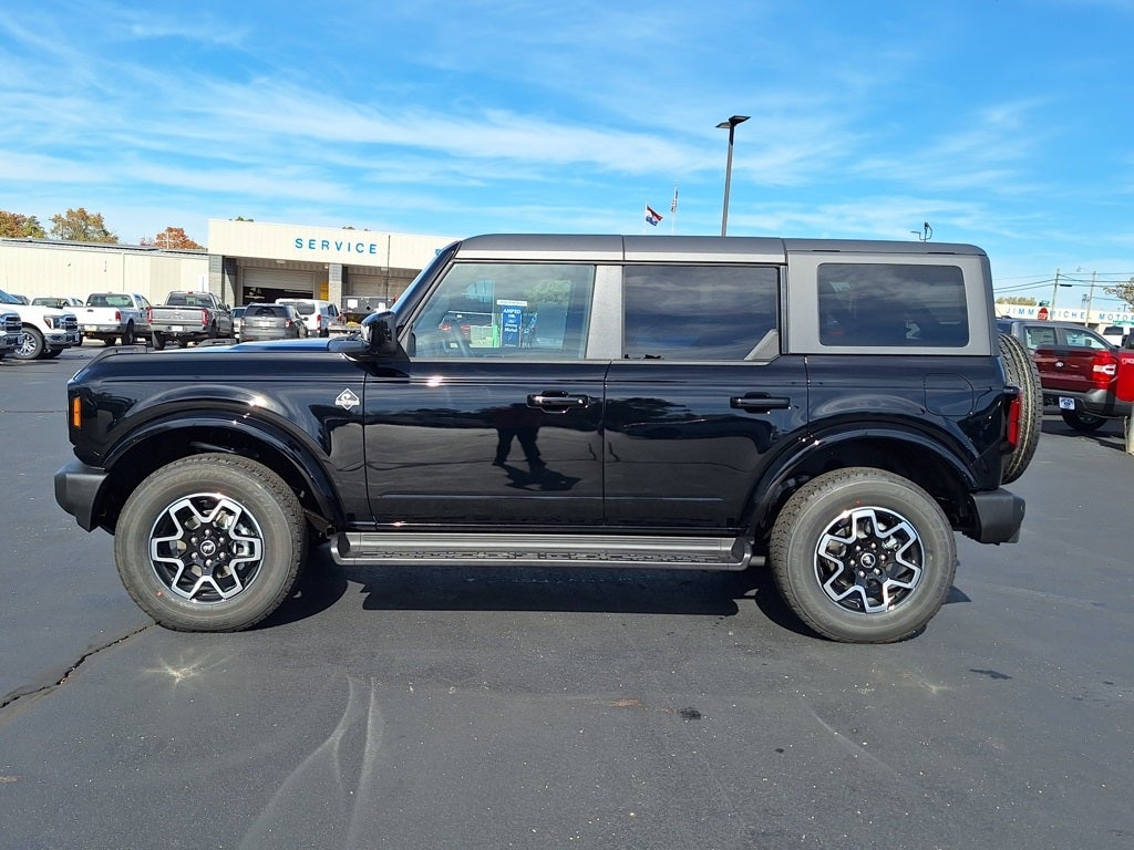 2025 Ford Bronco Outer Banks®