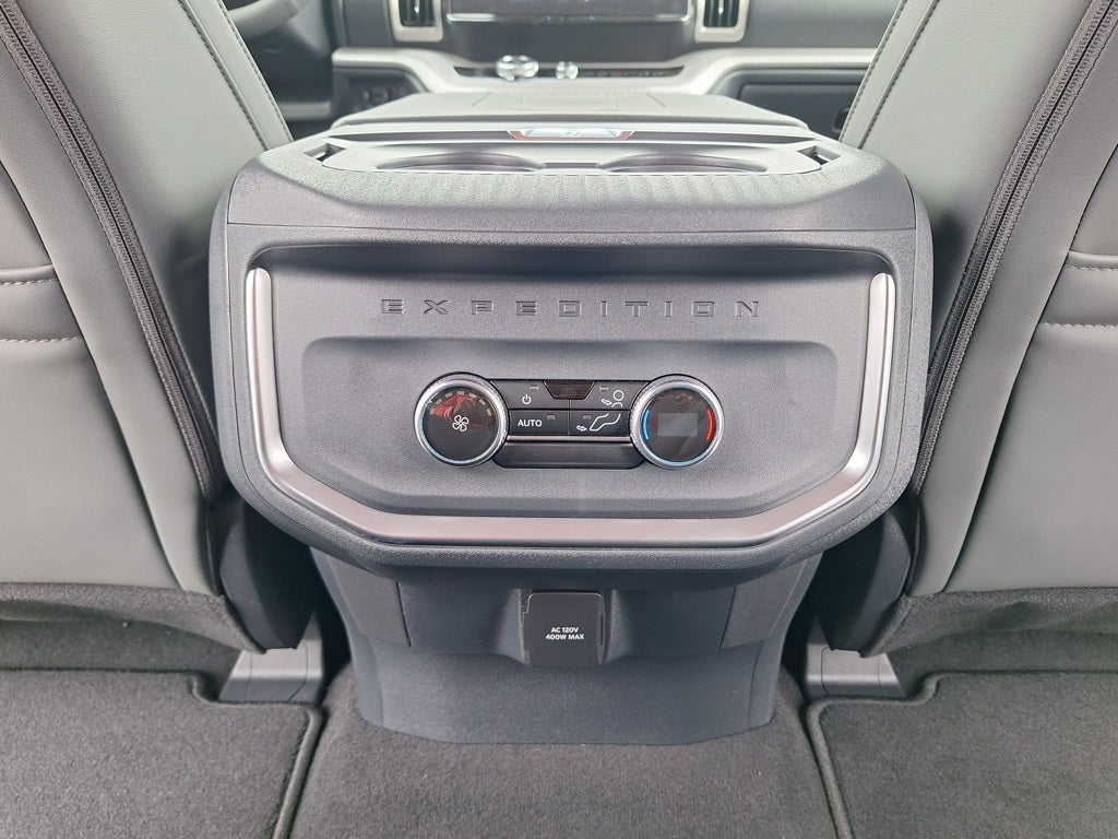 2025 Ford Expedition Active MAX