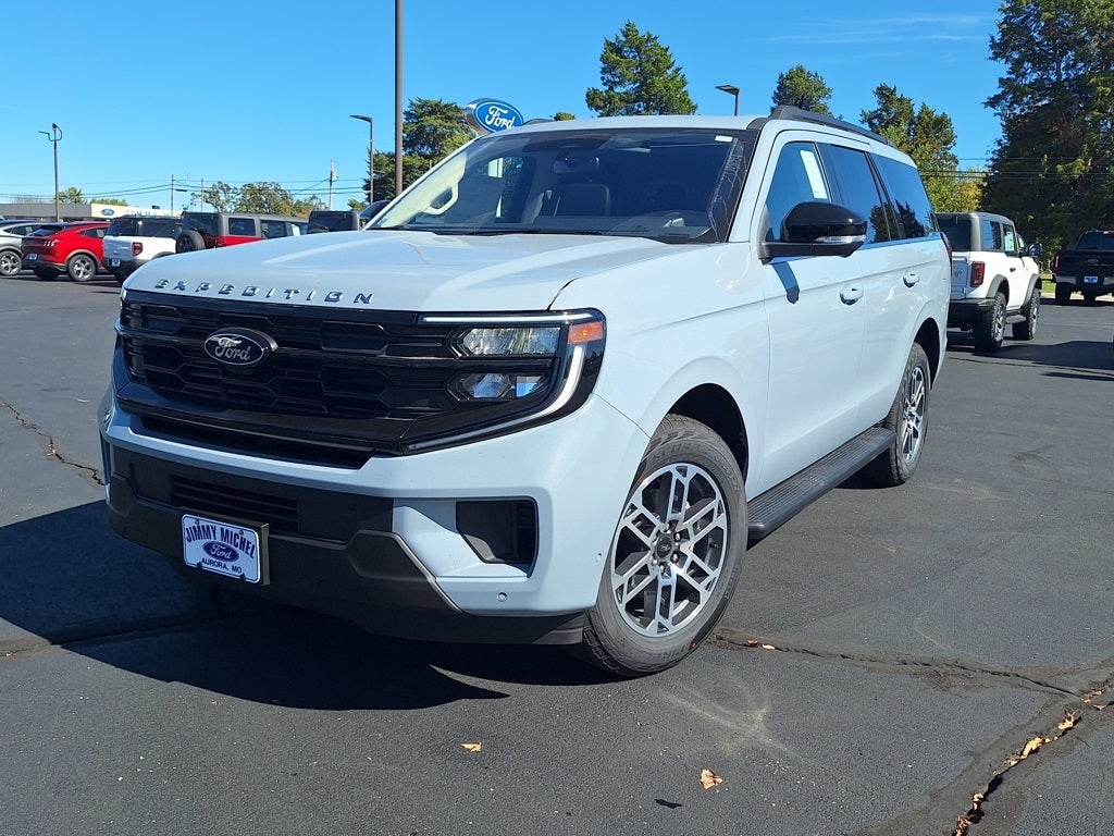 2025 Ford Expedition Active
