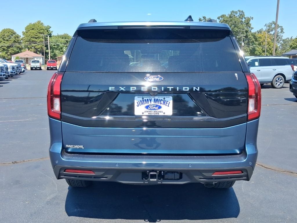 2027 Ford Expedition Active