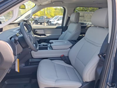 2027 Ford Expedition Active