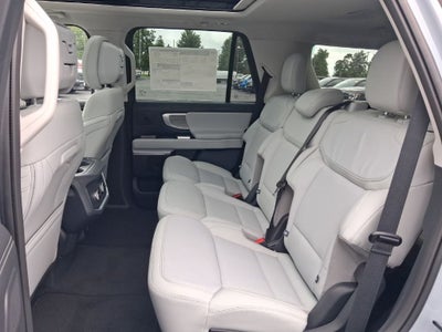 2027 Ford Expedition Platinum
