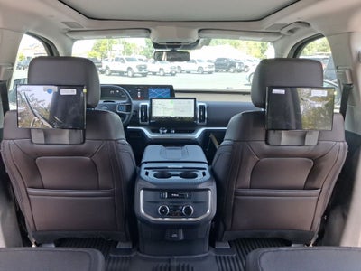 2027 Ford Expedition Platinum