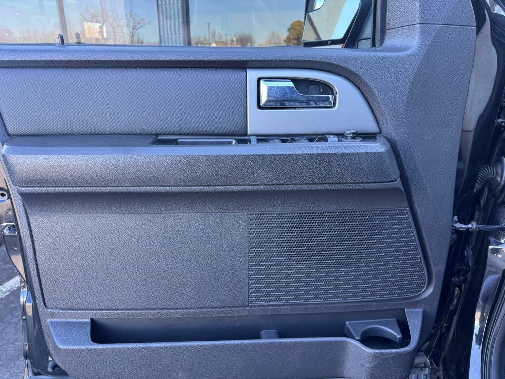 Used 2013 Ford Expedition Limited with VIN 1FMJU2A53DEF30594 for sale in Aurora, MO