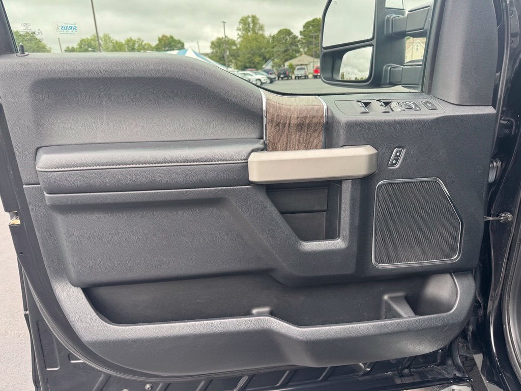 2017 Ford F-250SD Lariat