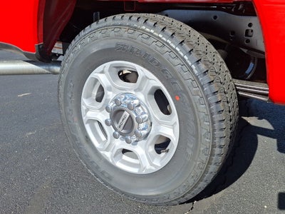 2026 Ford Super Duty F-250® XLT