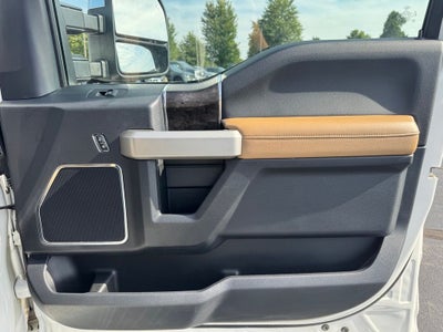 2022 Ford F-250SD Lariat