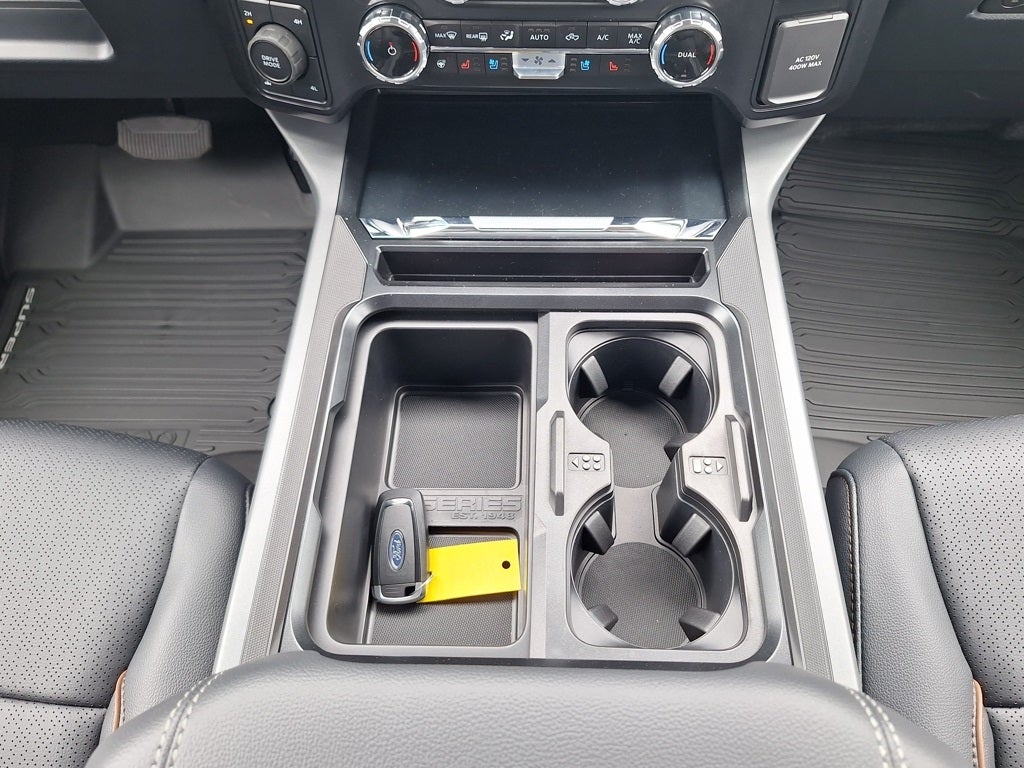 2026 Ford Super Duty F-350® Lariat®