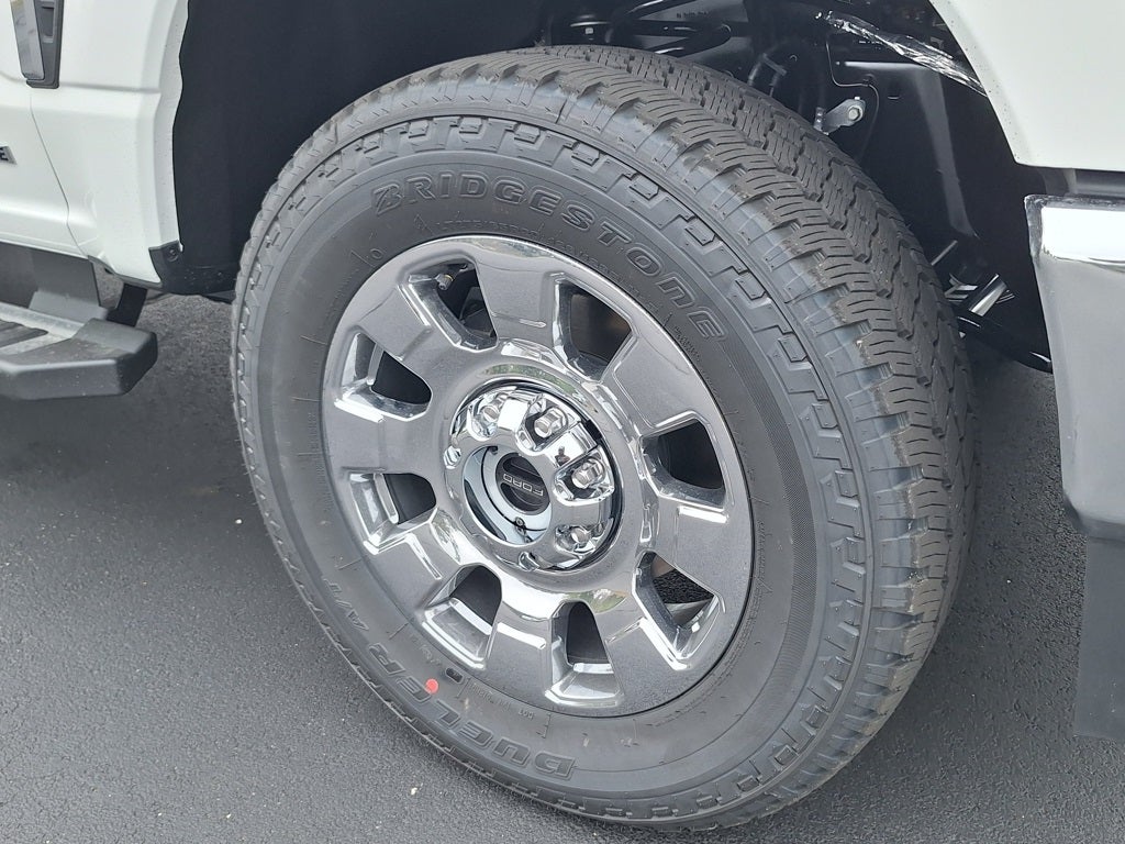 2026 Ford Super Duty F-350® Lariat®