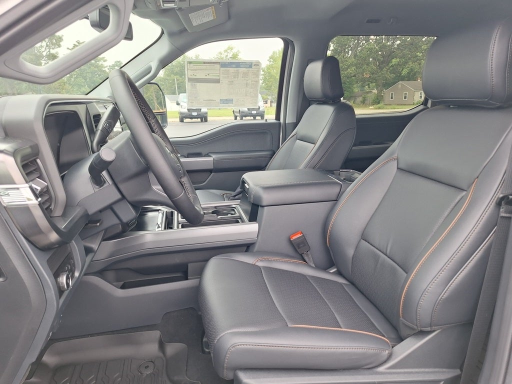 2026 Ford Super Duty F-350® Lariat®