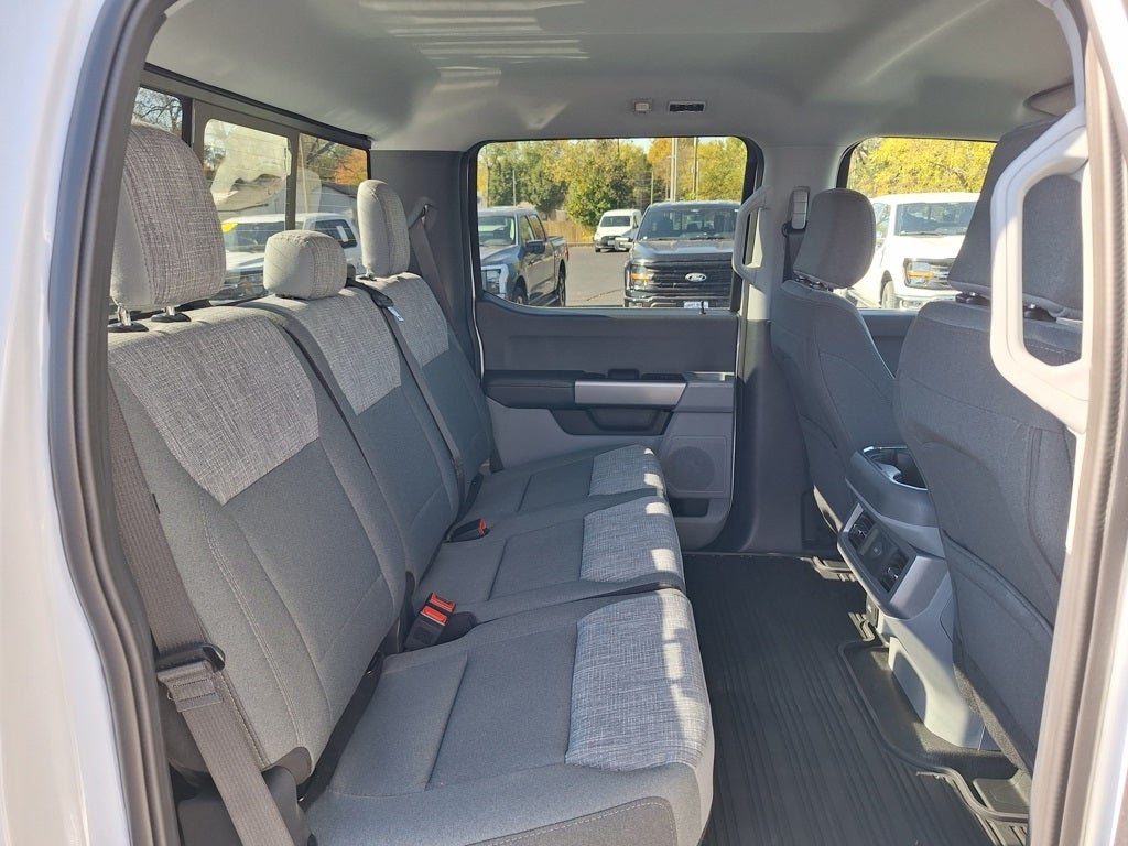 2026 Ford Super Duty F-350® XLT