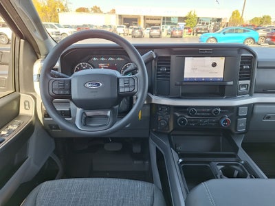 2026 Ford Super Duty F-350® XLT