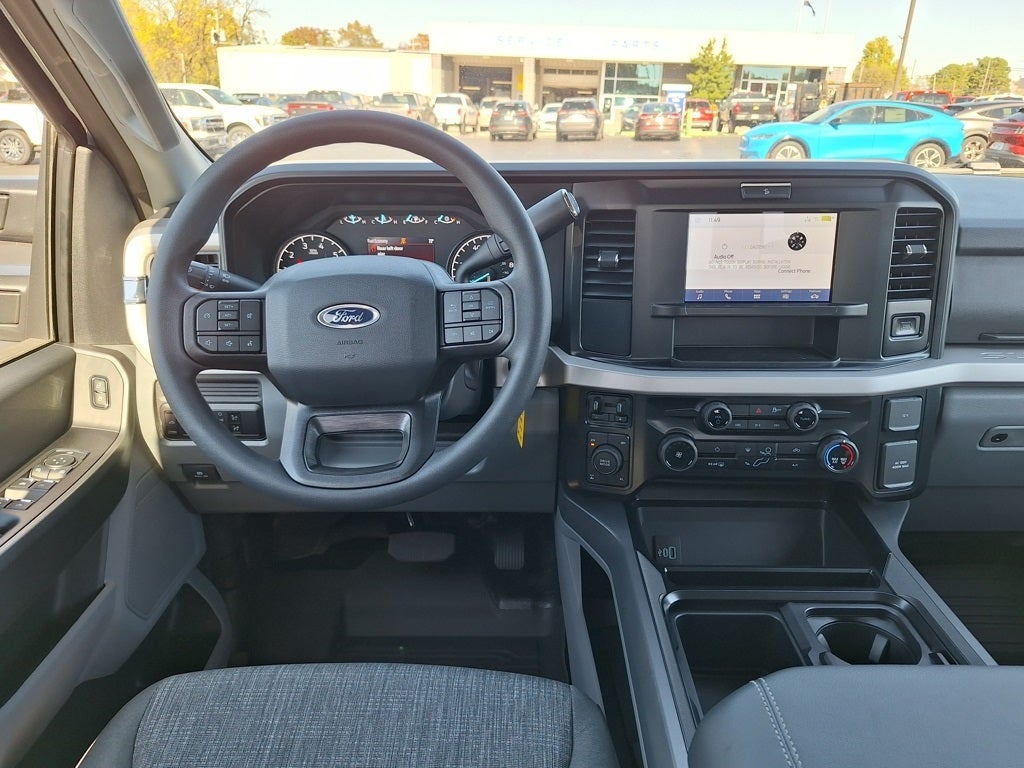 2026 Ford Super Duty F-350® XLT