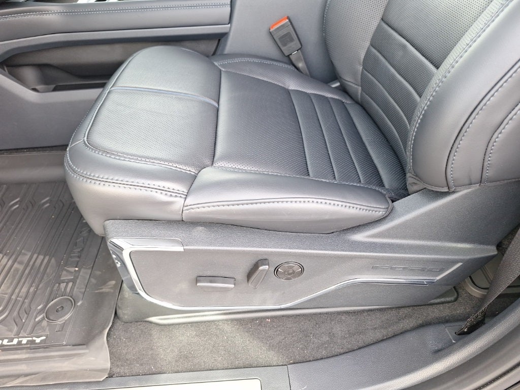 2026 Ford Super Duty F-350® Platinum®